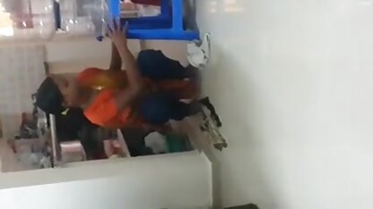 xd و بدون ثبت نام - با کلیک بر روی دکمه 'دانلود' در ساحل شیر ممه سکسی, بازیکن