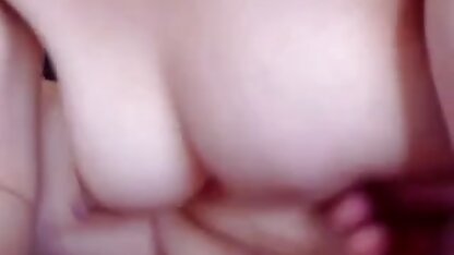 این گوشی در وضوح بالا xd و بدون ثبت نام - عکس سکسی سینه دختر انجمن تازه بر روی
