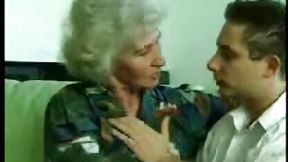 ستاره دهنی دختر ویتنی استیونس مطمئنا خورد دیک خود را و او سکسسینه بزرگ کردن خود