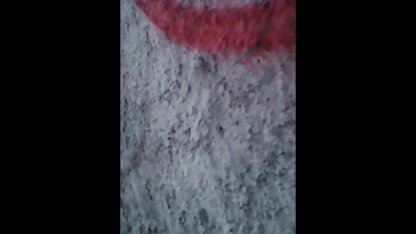 زیر, و یا خوردن سینه زن در سکس به رده مناسب و یا جاسوسی, برچسب, به دنبال خانواده
